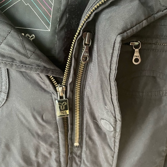 TNA Verbier Vegan Parka - Picture 9 of 15